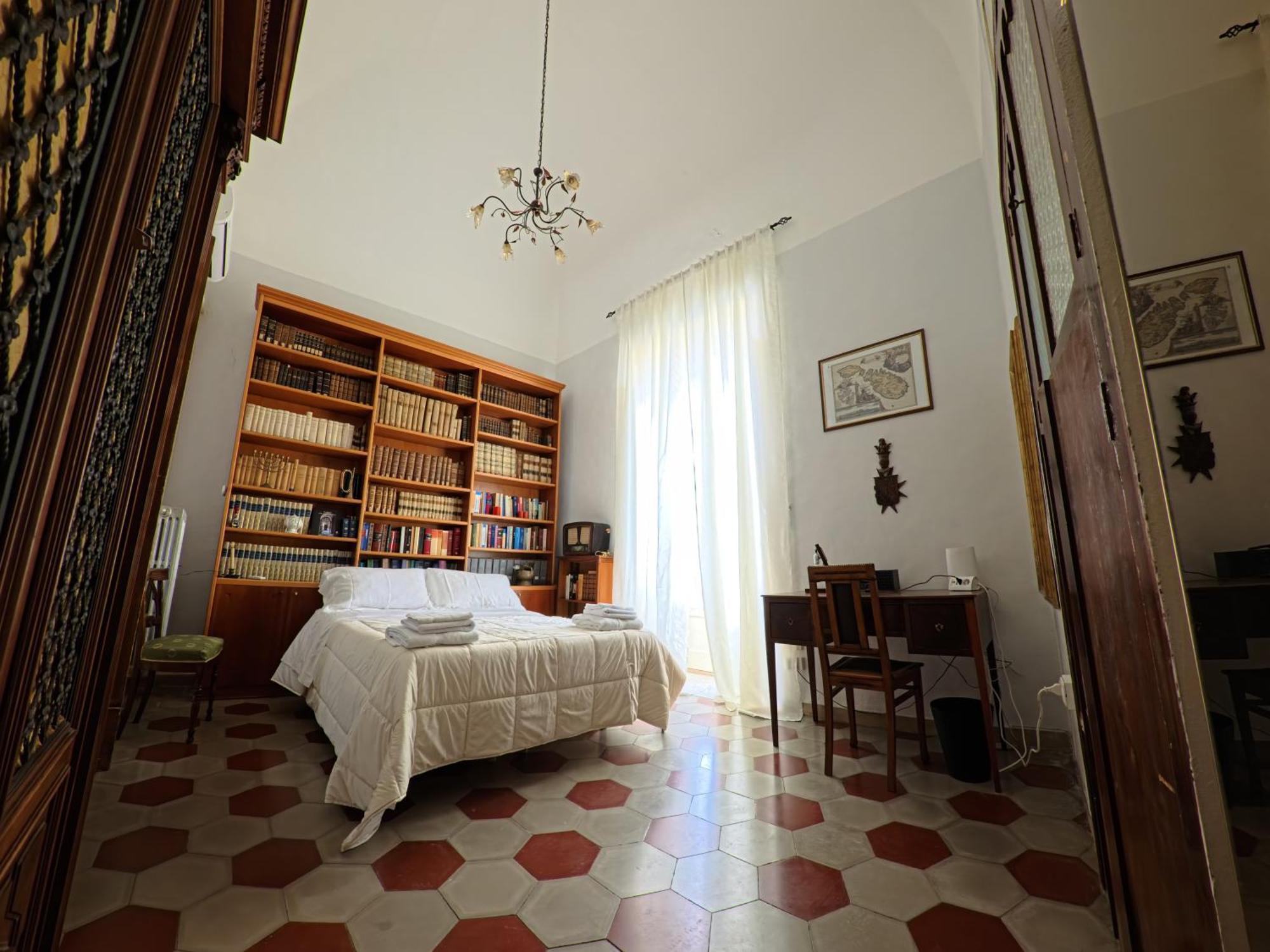 Palazzo Framarino Dei Malatesta - Noble Floor - XIV Century Giovinazzo Ngoại thất bức ảnh
