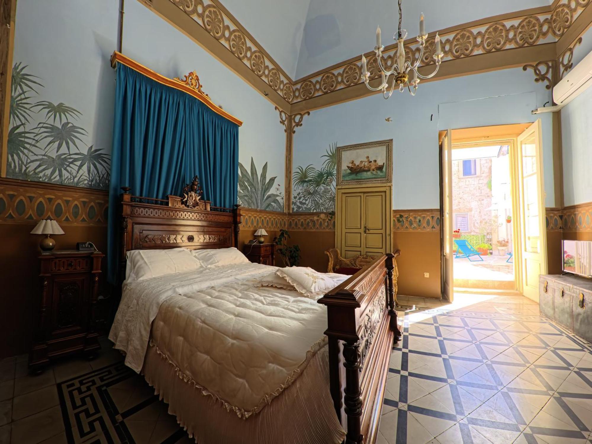Palazzo Framarino Dei Malatesta - Noble Floor - XIV Century Giovinazzo Ngoại thất bức ảnh