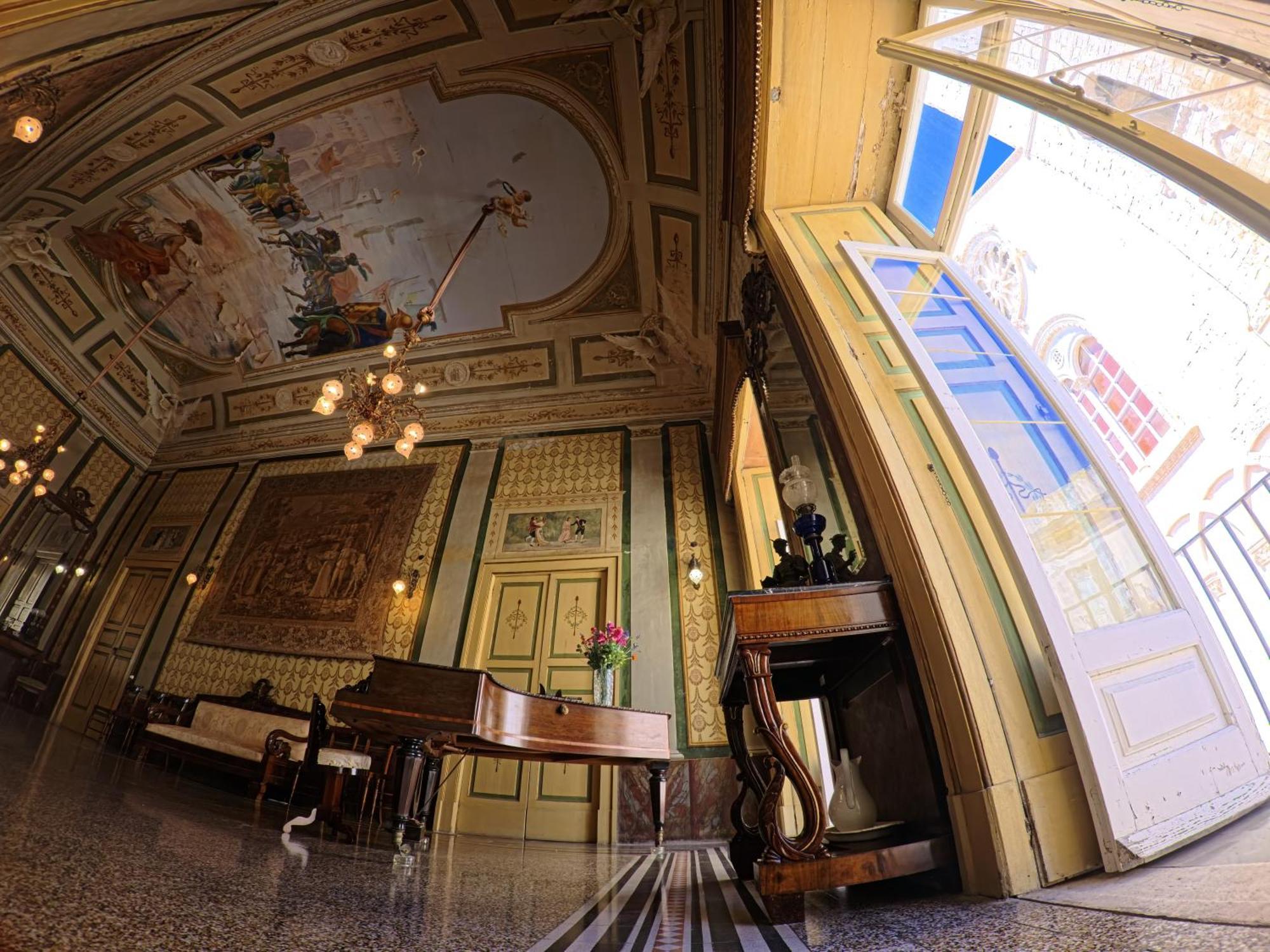 Palazzo Framarino Dei Malatesta - Noble Floor - XIV Century Giovinazzo Ngoại thất bức ảnh
