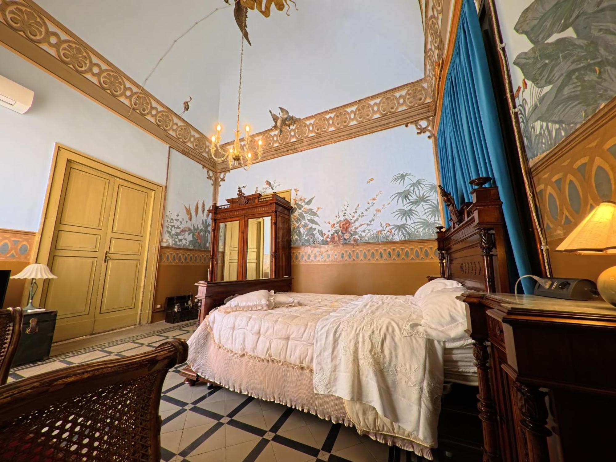 Palazzo Framarino Dei Malatesta - Noble Floor - XIV Century Giovinazzo Ngoại thất bức ảnh