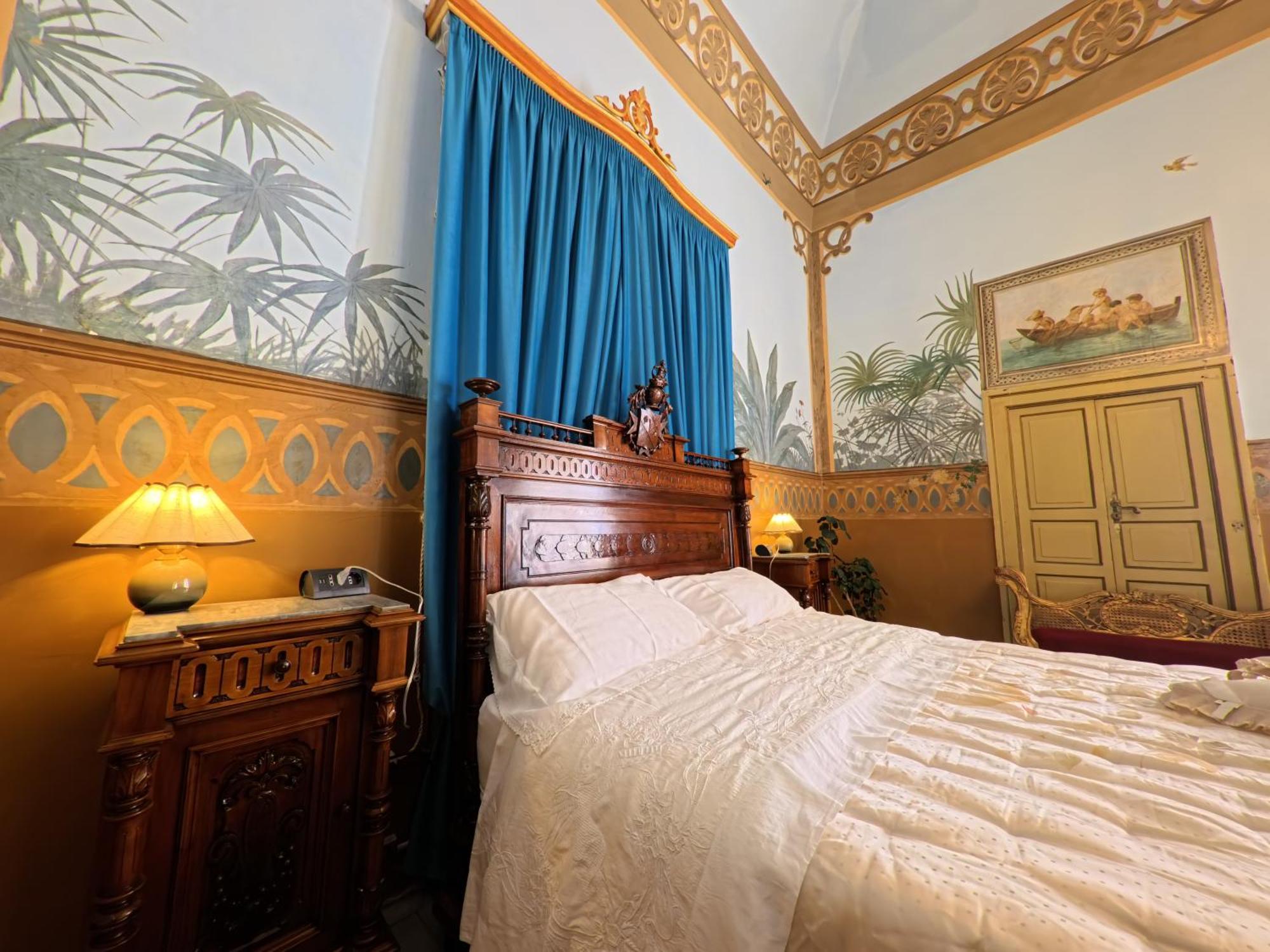 Palazzo Framarino Dei Malatesta - Noble Floor - XIV Century Giovinazzo Ngoại thất bức ảnh